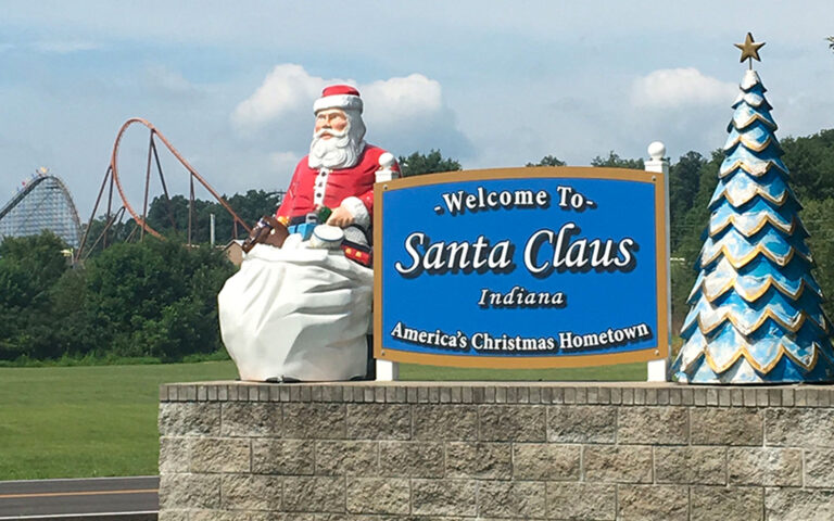 Santa Claus: Where Christmas never ends