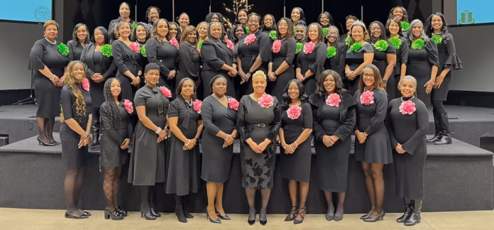 Members of the Chi Chi Omega (XXO) Chapter of Alpha Kappa Alpha Sorority, Inc. (Photo via XXO Chapter of AKA website)